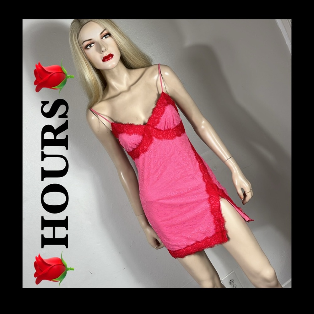 HOURS DRESS